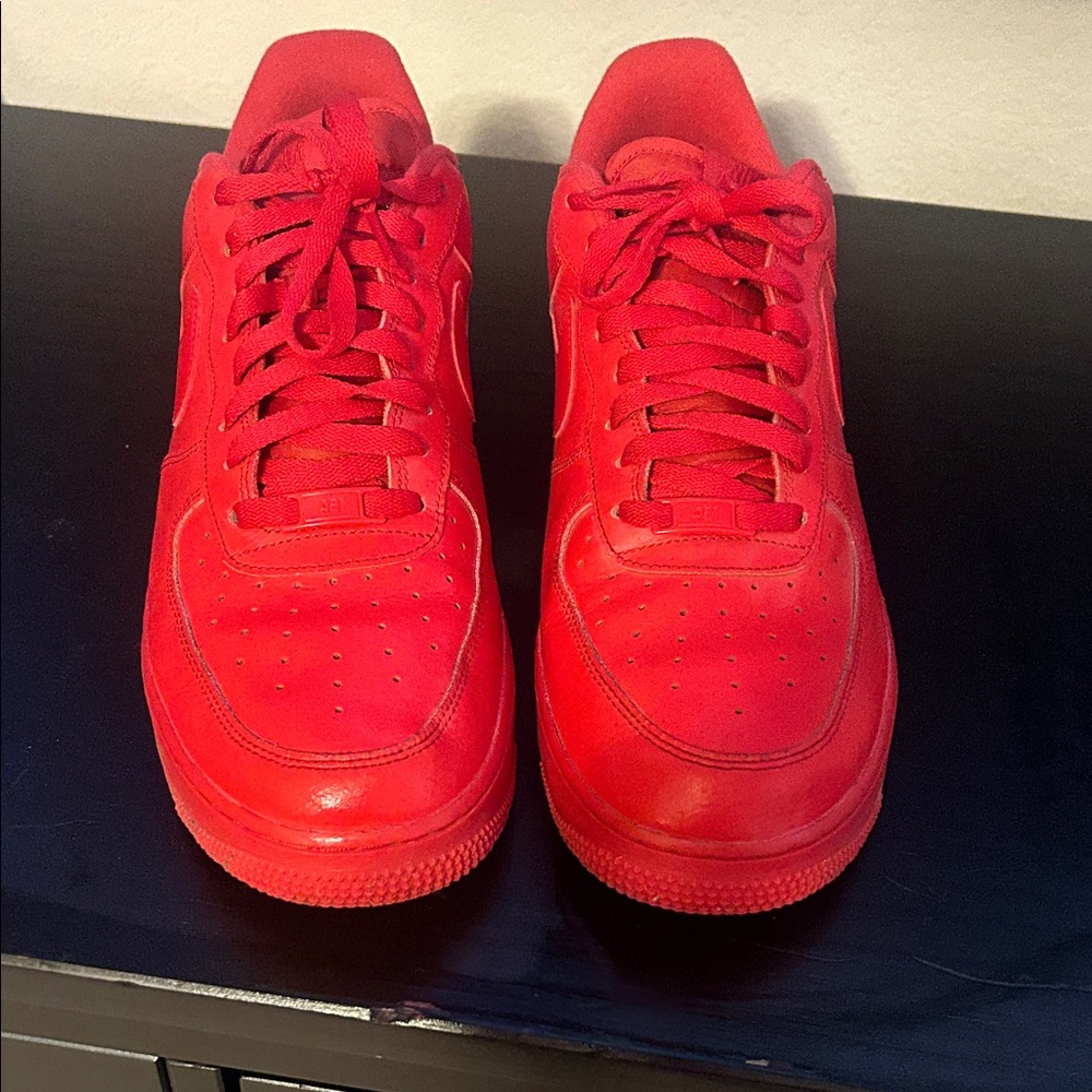 Nike Men's Bold Red Sneakers
